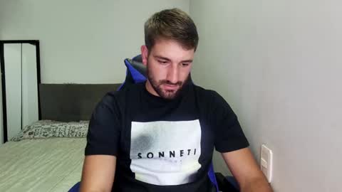 Snapshot of naugthy18boy chatting on 02/25/26, 09:02 Nico online show from 02/25/26, 09:02