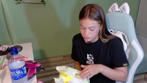 sabrina online show from 01/11/26, 01:43