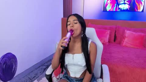 Angela  online show from 09/27/25, 06:24