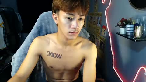 Snapshot of naugthyboyloy chatting on 07/13/26, 06:33 Loy online show from 07/13/26, 06:33