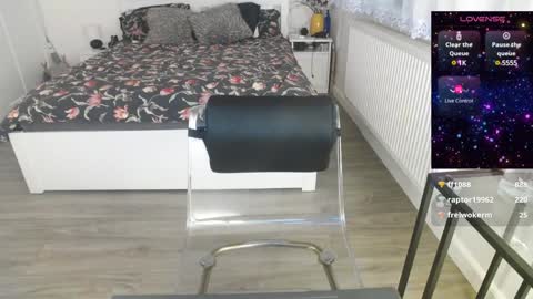 KimBeee online show from 02/02/25, 01:08