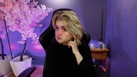 Navier  online show from 11/05/25, 02:50