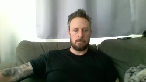 Snapshot of nawtydom1977 chatting on 03/05/25, 01:17 nawtydom1977 online show from 03/05/25, 01:17