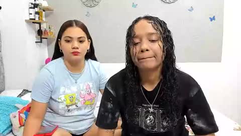 Snapshot of nay_and_aleja chatting on 10/14/25, 03:18 nay_and_aleja online show from 10/14/25, 03:18