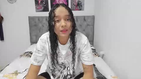 nay_and_aleja online show from 02/19/26, 03:24