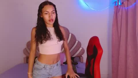 naya_fox1 online show from 01/09/26, 11:24