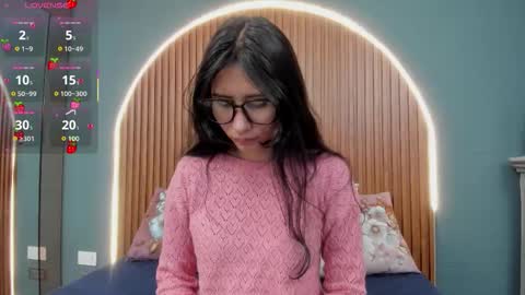 Naye  online show from 11/27/25, 03:52