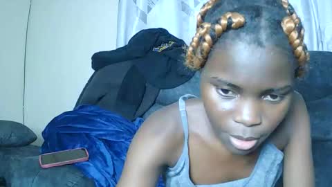 Snapshot of nayela_ chatting on 02/28/26, 12:11 nayela_ online show from 02/28/26, 12:11