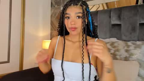 Snapshot of naylagrey chatting on 10/10/25, 11:31 online show from 10/10/25, 11:31