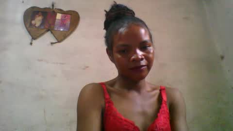 Snapshot of naylah313 chatting on 02/07/26, 05:33 Nayla online show from 02/07/26, 05:33