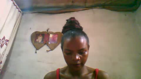 Snapshot of naylah313 chatting on 02/21/26, 07:53 Nayla online show from 02/21/26, 07:53