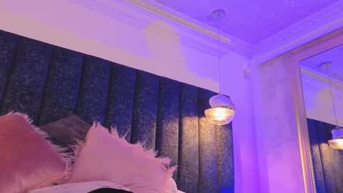 Snapshot of naylapot_ chatting on 02/22/25, 11:46 Juli online show from 02/22/25, 11:46