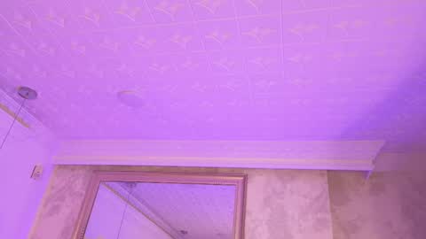 Snapshot of naylapot_ chatting on 03/01/25, 02:44 Juli online show from 03/01/25, 02:44