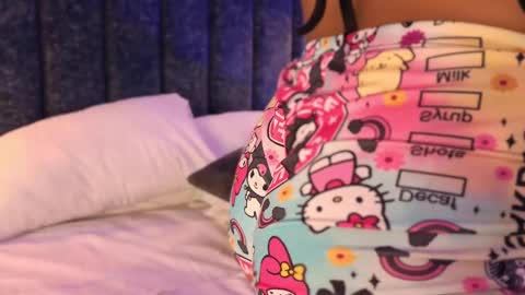 Snapshot of naylapot_ chatting on 03/05/25, 02:56 Juli online show from 03/05/25, 02:56