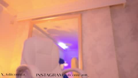 Snapshot of naylapot_ chatting on 09/21/25, 11:56 Juli online show from 09/21/25, 11:56