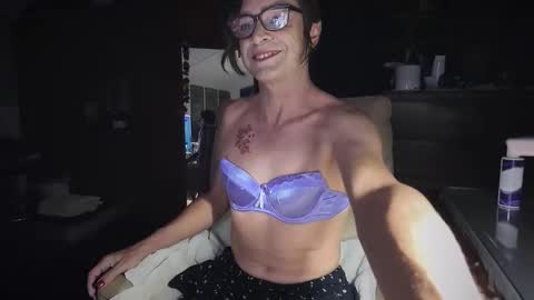 Hi Im CJ online show from 02/21/26, 09:32