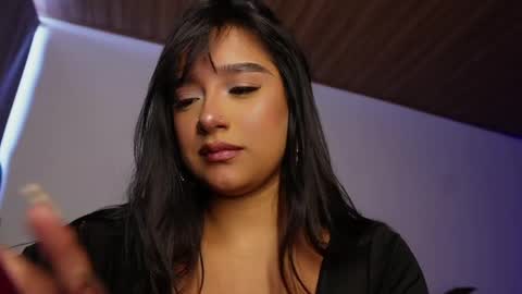 Nefertari online show from 04/23/26, 12:29