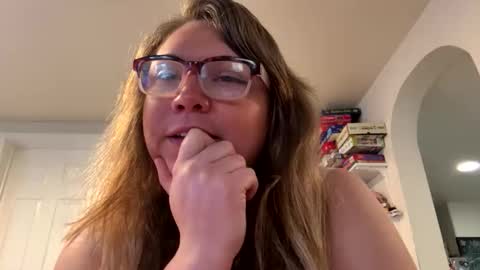 Snapshot of nealiana96 chatting on 02/12/26, 03:51 Nealiana online show from 02/12/26, 03:51