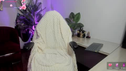 Hellen online show from 03/11/25, 07:25