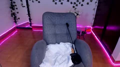 Snapshot of nebulosa_26 chatting on 03/12/25, 08:31 Nebula online show from 03/12/25, 08:31