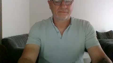 neckdown12 online show from 12/19/25, 06:59