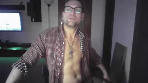 Snapshot of needfullthx chatting on 01/03/25, 10:29 Sebastian online show from 01/03/25, 10:29