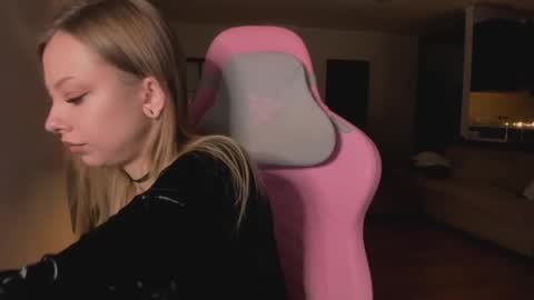 m a r i a online show from 12/09/24, 03:18