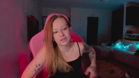 m a r i a online show from 02/15/25, 09:59