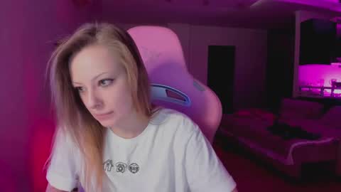 m a r i a online show from 03/06/25, 10:26