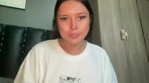 karla online show from 04/23/26, 01:51