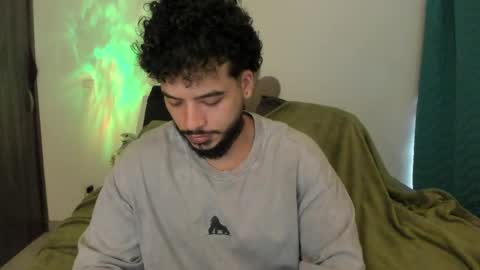 Nei turn green online show from 04/13/26, 12:54