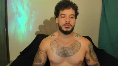 Nei turn green online show from 04/16/26, 06:14