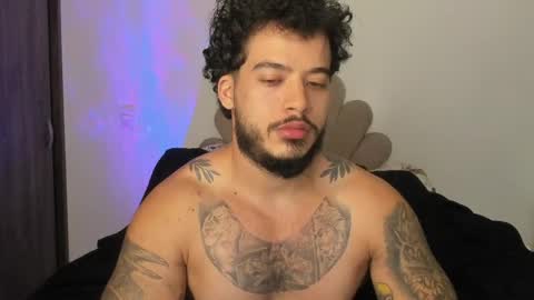 Nei turn green online show from 04/22/26, 06:53