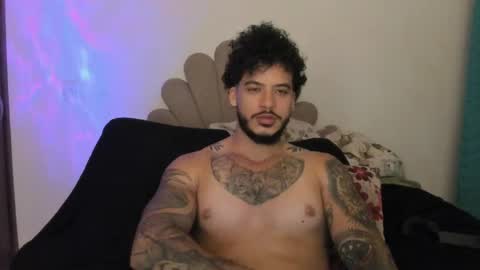 Nei turn green online show from 04/25/26, 03:09