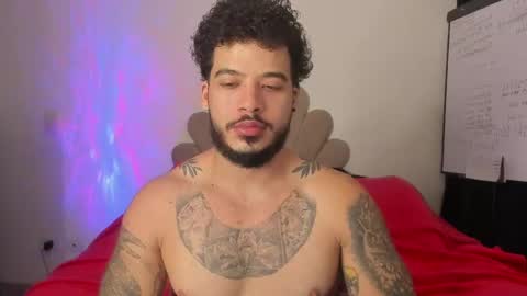 Nei turn green online show from 05/31/26, 02:53