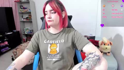 Snapshot of neeko_lol_ chatting on 10/07/25, 06:49 Geek Nicole im Neeko UwU online show from 10/07/25, 06:49