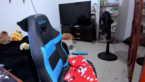 Geek Nicole    im Neeko UwU online show from 03/15/26, 01:44