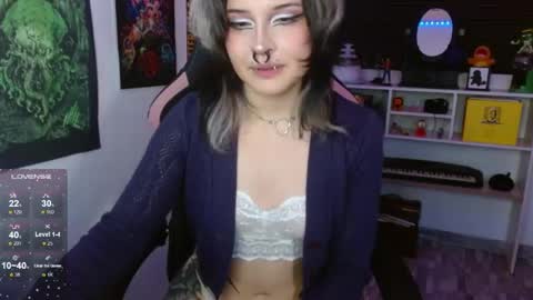 Neena Nyx online show from 05/06/26, 03:02