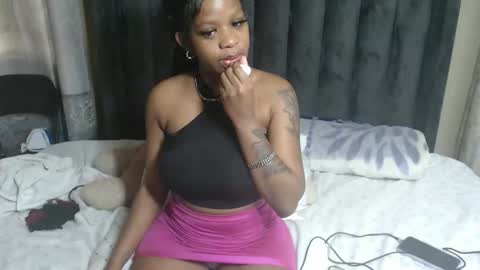 Neeshaa online show from 04/26/26, 11:52