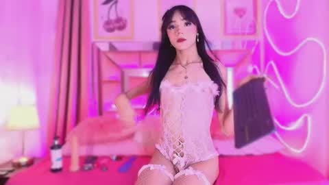 Snapshot of nefera_nox chatting on 11/18/25, 03:23 nefera_nox online show from 11/18/25, 03:23