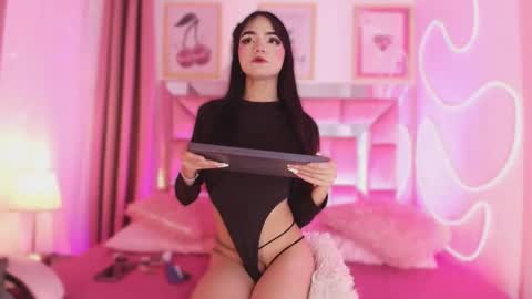 Snapshot of nefera_nox chatting on 11/27/25, 04:25 nefera_nox online show from 11/27/25, 04:25