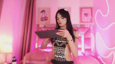 Snapshot of nefera_nox chatting on 11/28/25, 03:20 nefera_nox online show from 11/28/25, 03:20