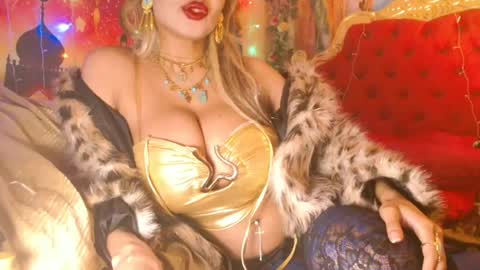 Snapshot of nefertari8 chatting on 06/22/26, 01:18 nefertari8 online show from 06/22/26, 01:18