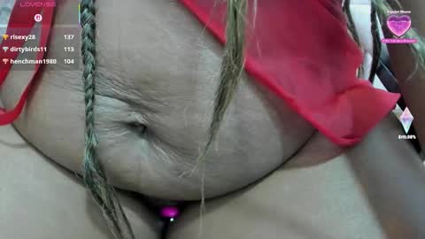 Snapshot of neffertiry_ebonny chatting on 09/15/25, 04:12 Nefer online show from 09/15/25, 04:12