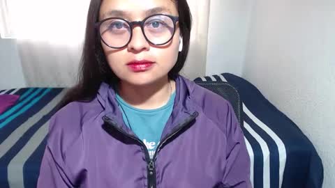 Zoe online show from 09/23/25, 12:30