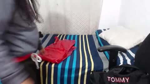 Zoe online show from 10/11/25, 12:10