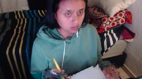 Zoe online show from 12/19/25, 01:12