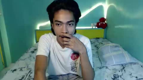 neil_asian69 online show from 04/21/26, 06:01