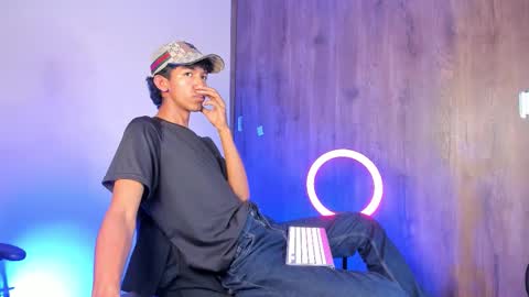 Snapshot of neitan_miller chatting on 02/19/26, 01:51 neitan online show from 02/19/26, 01:51