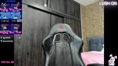 neith_xue online show from 01/03/25, 02:40